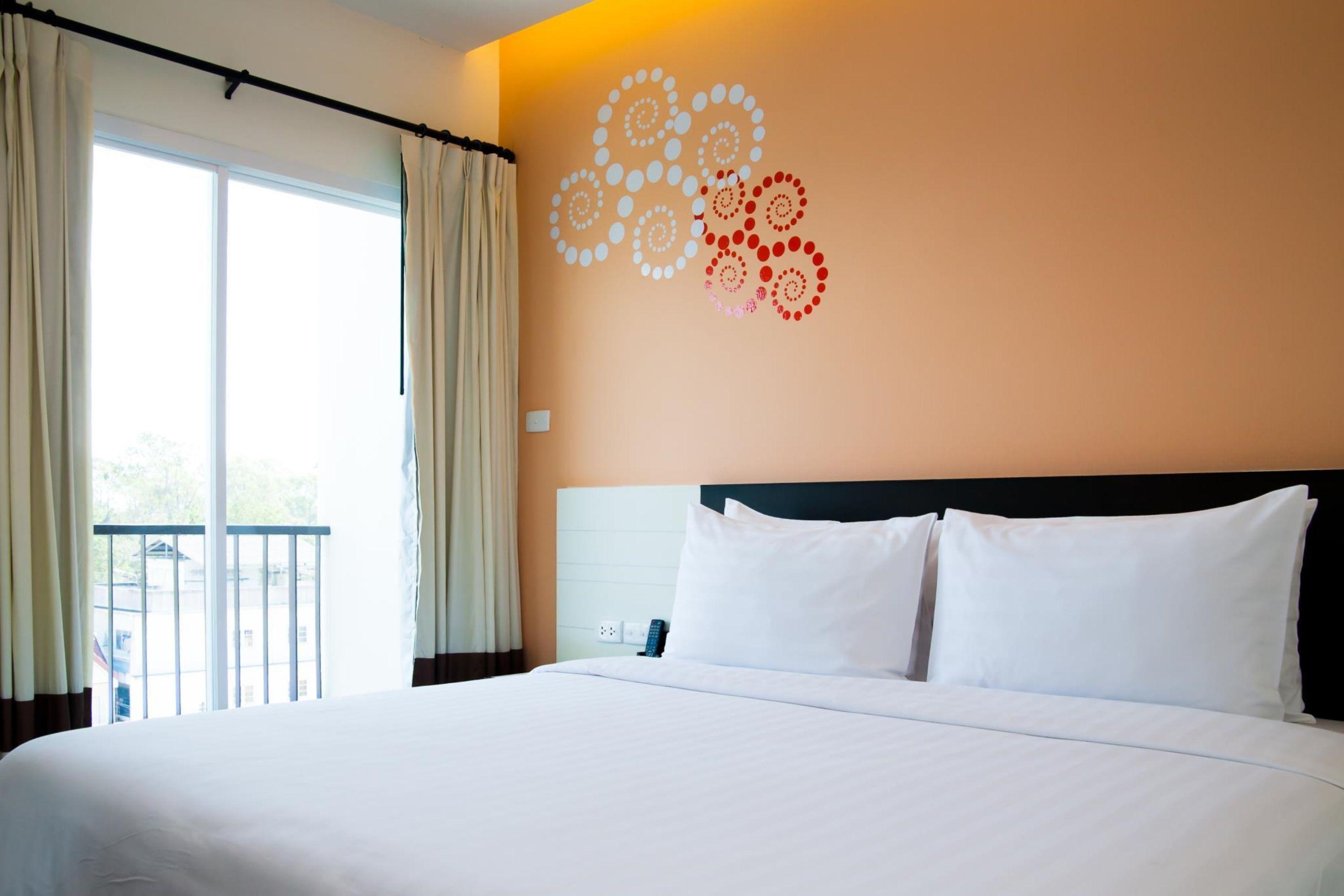 Phavina Hotel Rayong Sha Extra Plus Bagian luar foto
