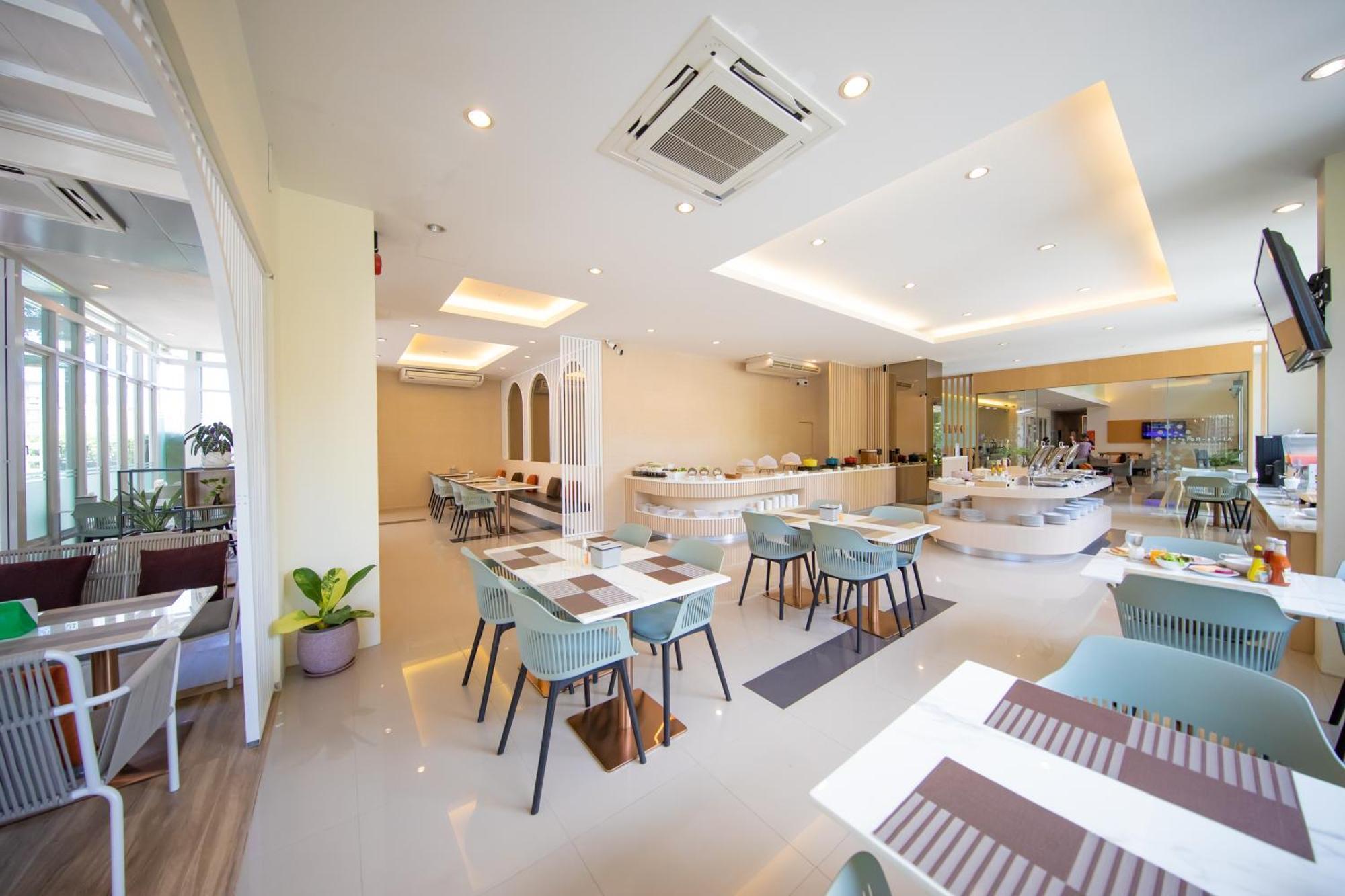 Phavina Hotel Rayong Sha Extra Plus Bagian luar foto