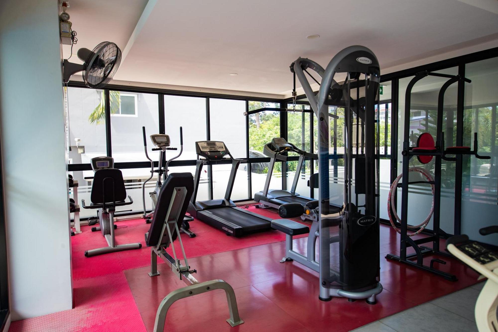 Phavina Hotel Rayong Sha Extra Plus Bagian luar foto