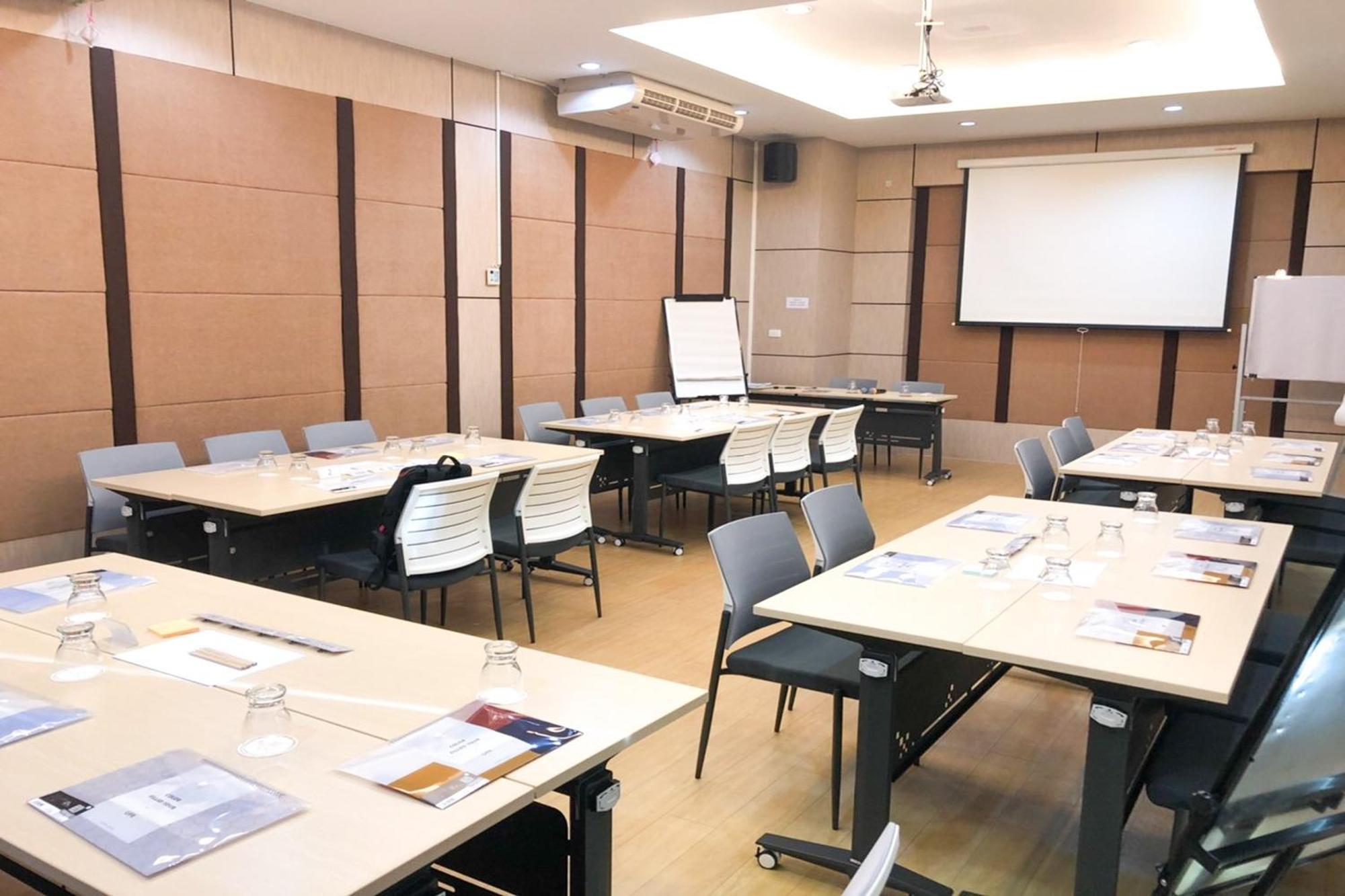 Phavina Hotel Rayong Sha Extra Plus Bagian luar foto