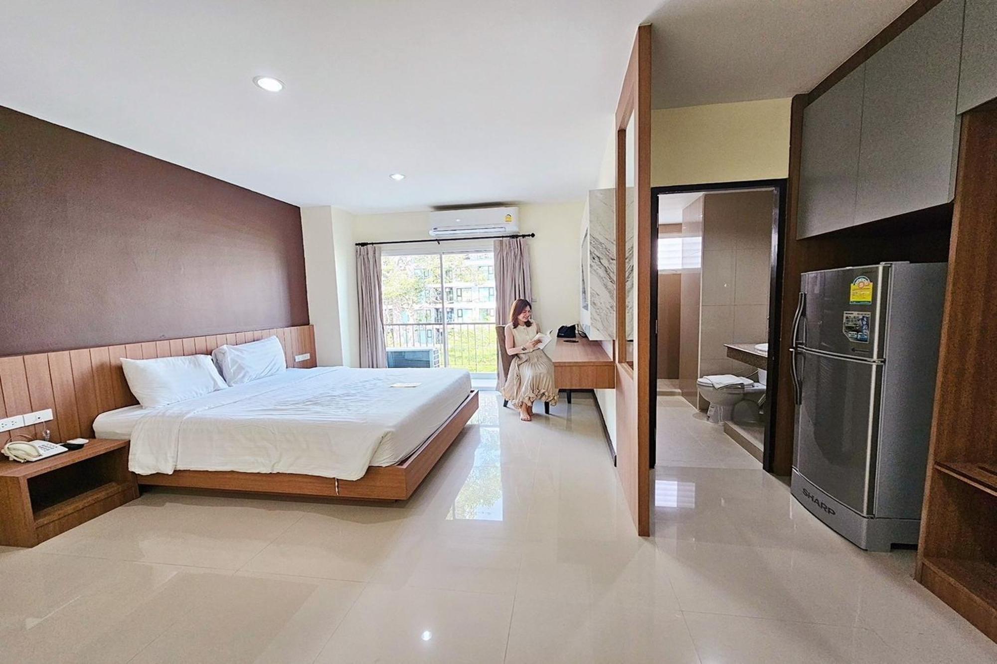 Phavina Hotel Rayong Sha Extra Plus Bagian luar foto